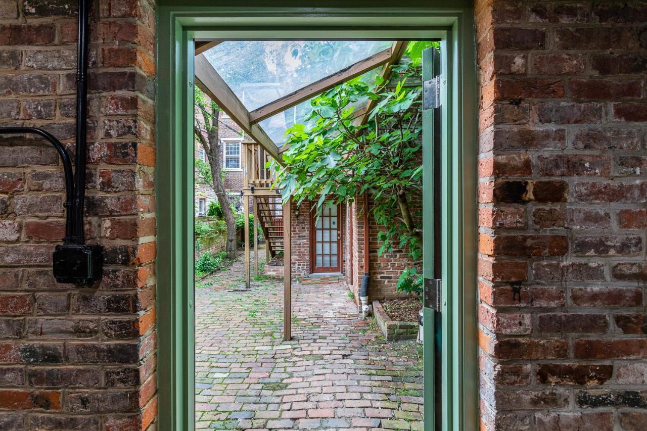 Private Loft Carriage House Walk Score 95 Alexandria Exterior foto